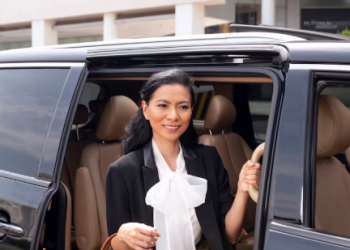 Singapore Day Trip – Comfortable Cross-Border Transport with Private Chauffeur Services