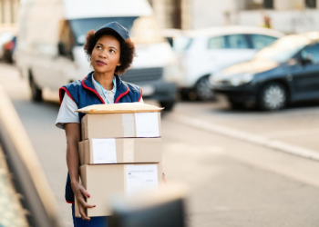 Real Stories from Snowbird Customers Who Saved with Express Shipping