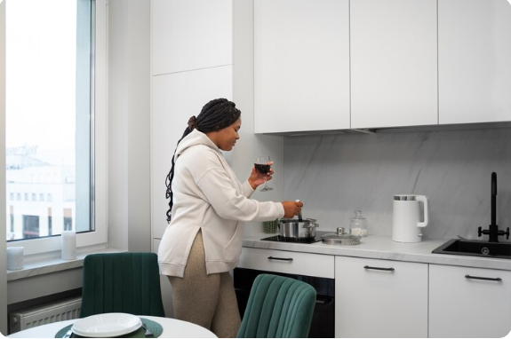 Why Bespoke Splashbacks Are the Perfect Choice for Modern Kitchens